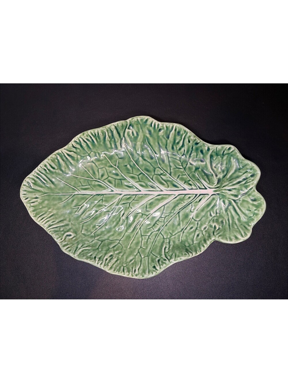 Bordallo Pinheiro 10.5" X 15.5" Cabbage Leaf Platter Made in Portugal